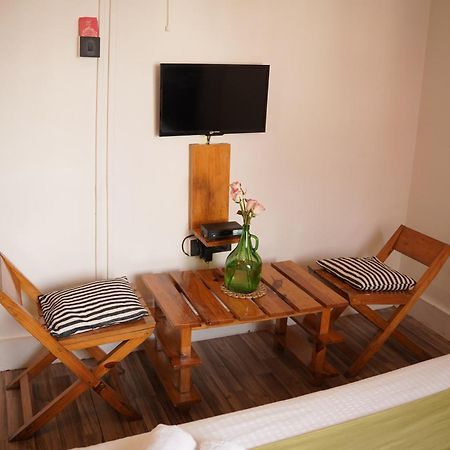Hotel The Living Roof Shillong Exterior foto