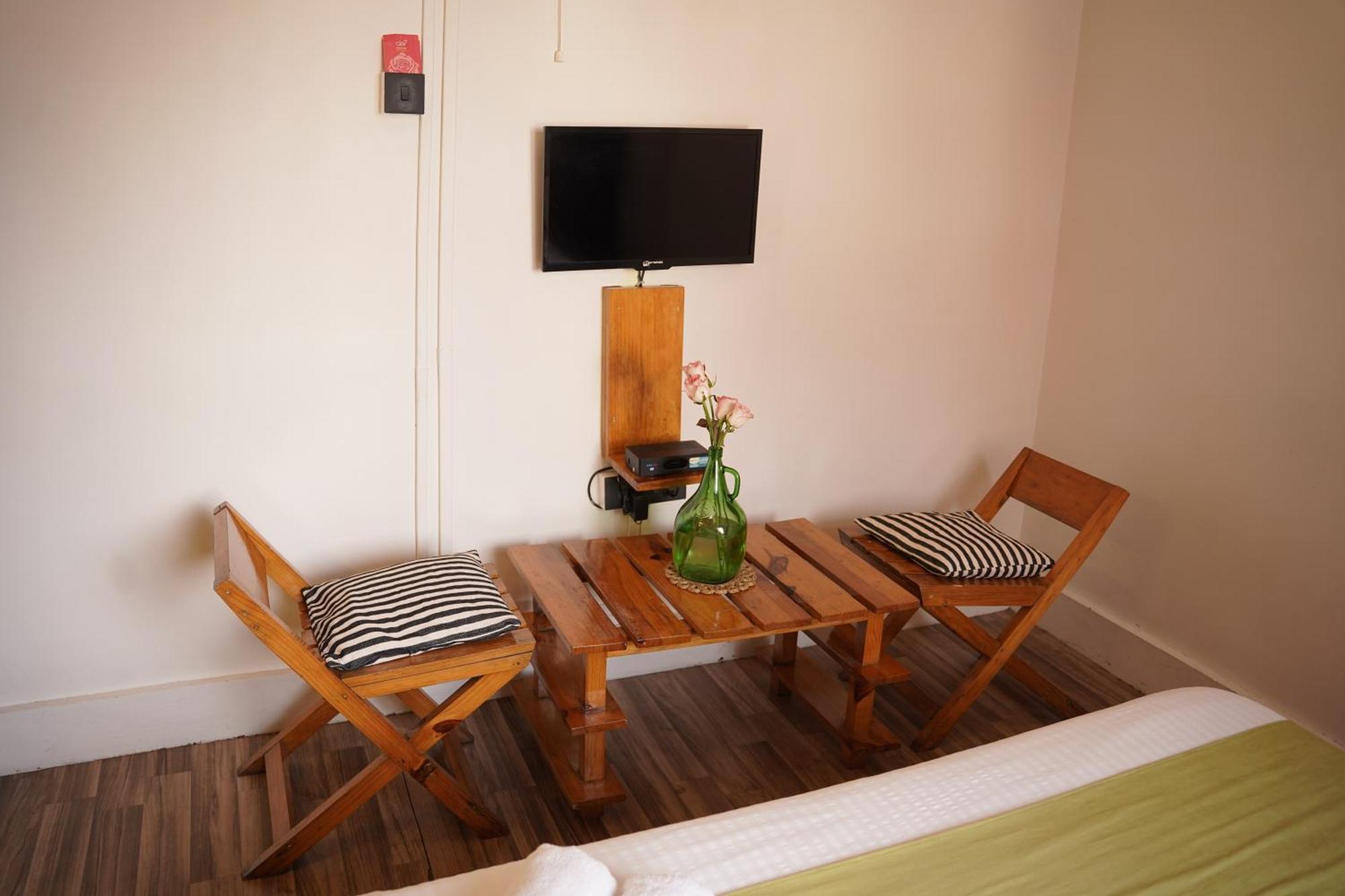 Hotel The Living Roof Shillong Exterior foto
