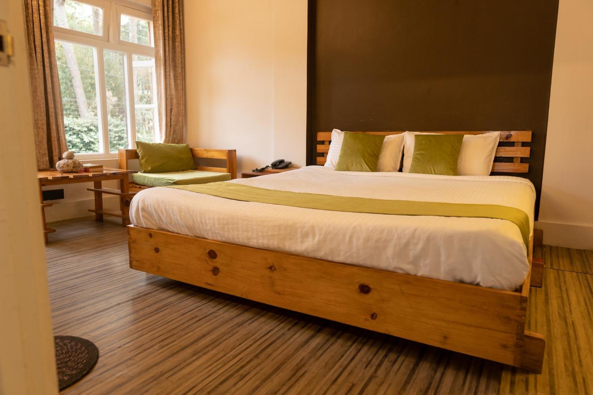 Hotel The Living Roof Shillong Exterior foto