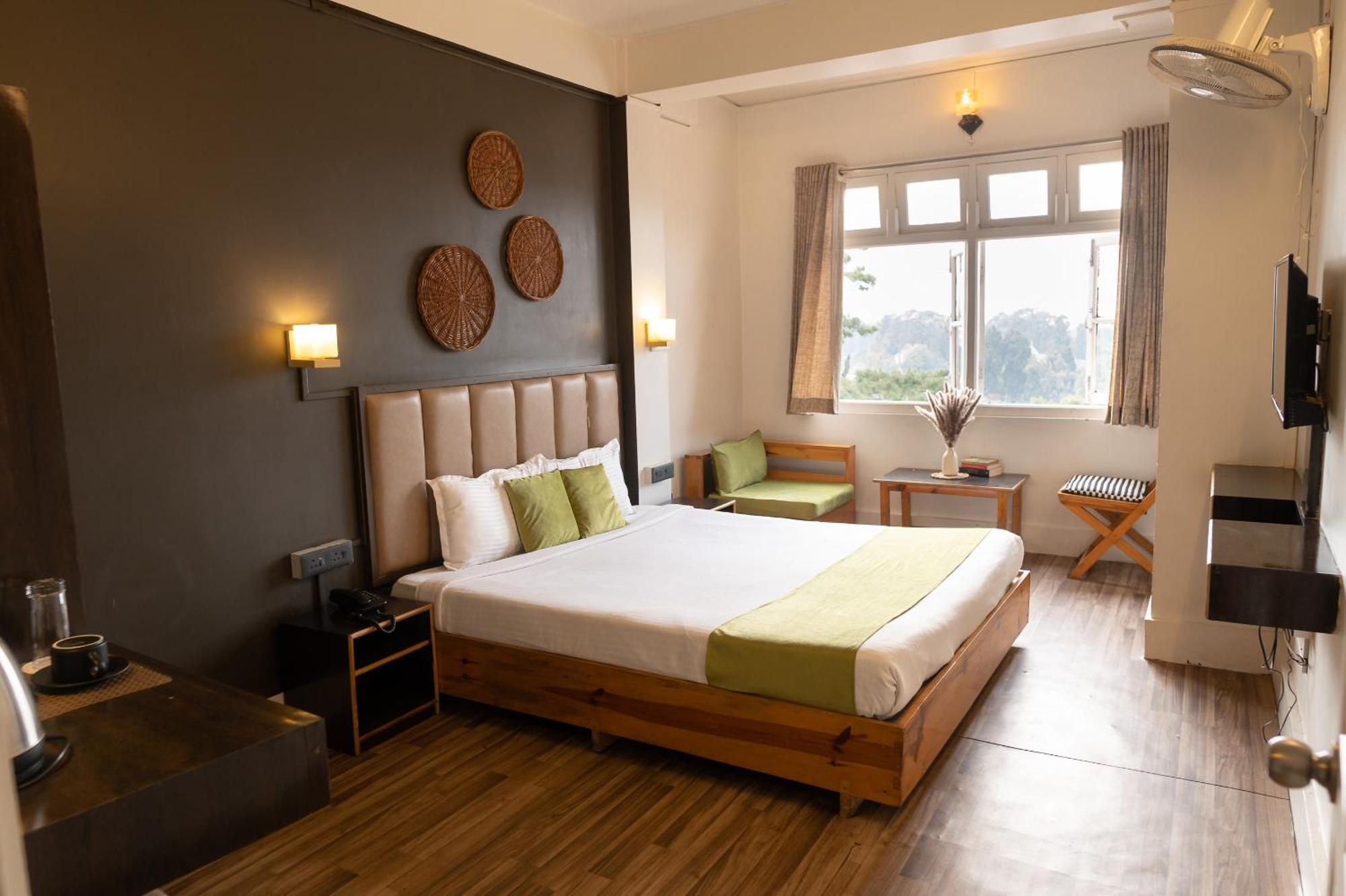 Hotel The Living Roof Shillong Exterior foto